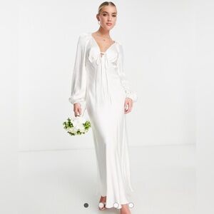 Evernew white satin midi dress with open back, size 4 bridal